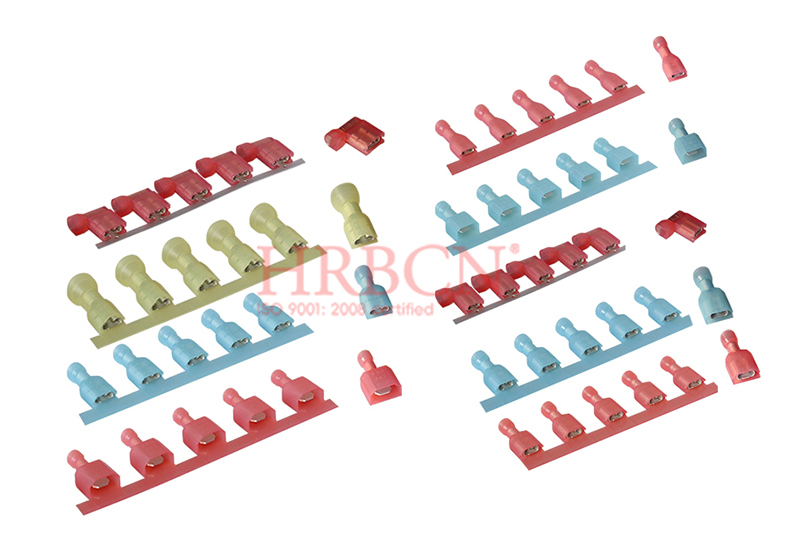 Plně izolované svorky pro rychlé odpojení